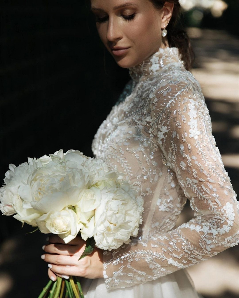 Невеста свадебного салона Дворянка в платье от Анны Кузнецовой